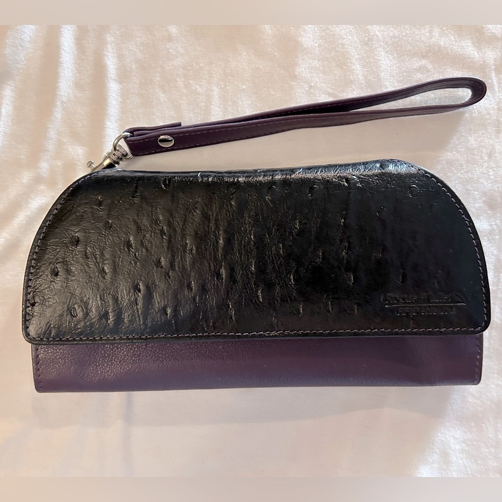 NWT wristlet purse